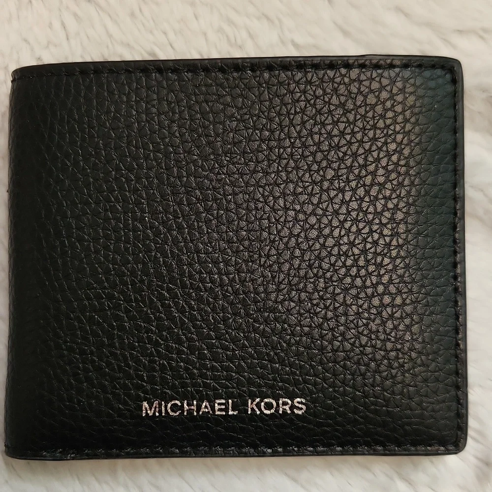 Michael Kors Black Textured Leather Bi-Fold Wallet